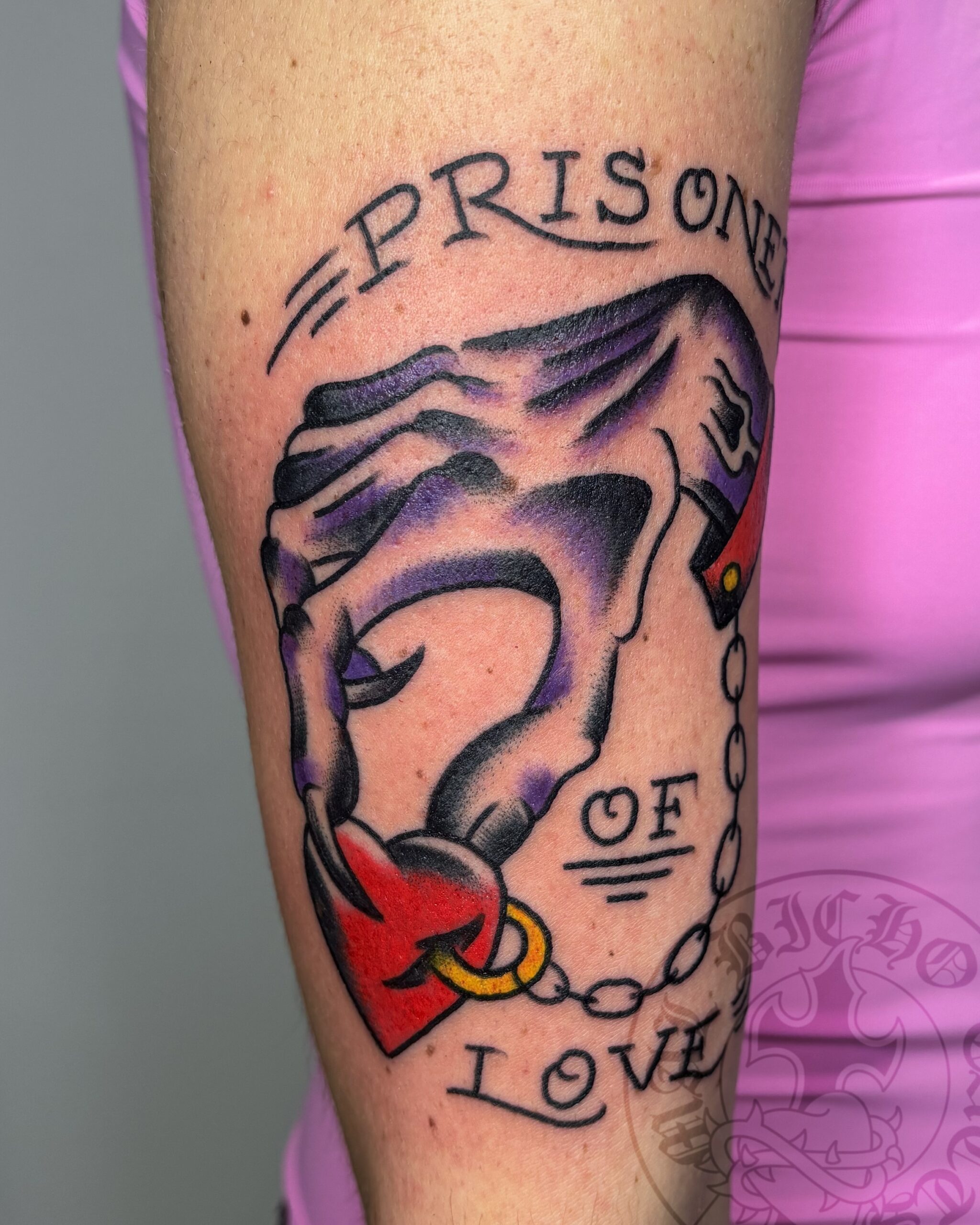 Mal Bicho Tatts Tatuaje tradicional Prisoner of Love