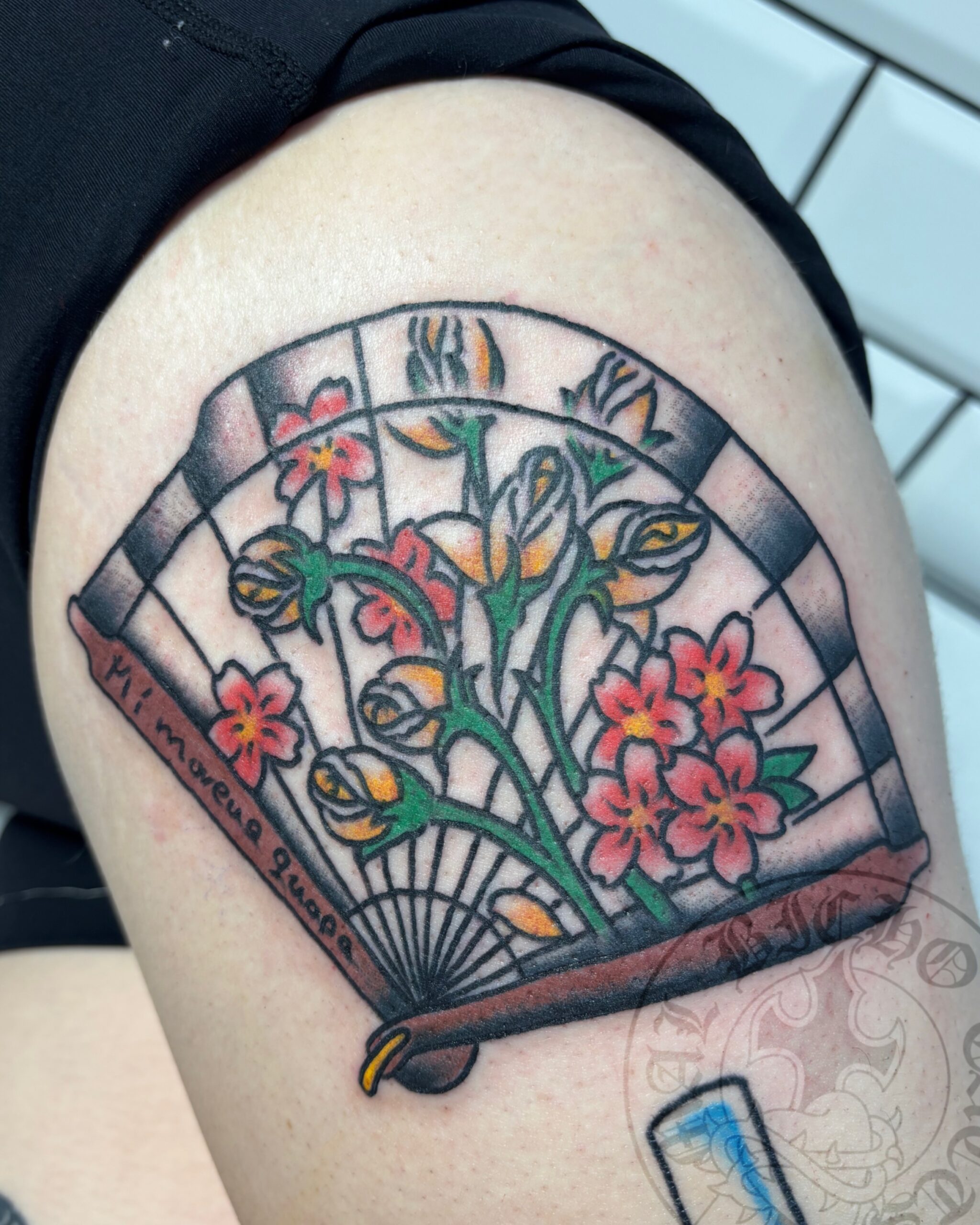 Mal Bicho Tatts Tatuaje tradicional abanico