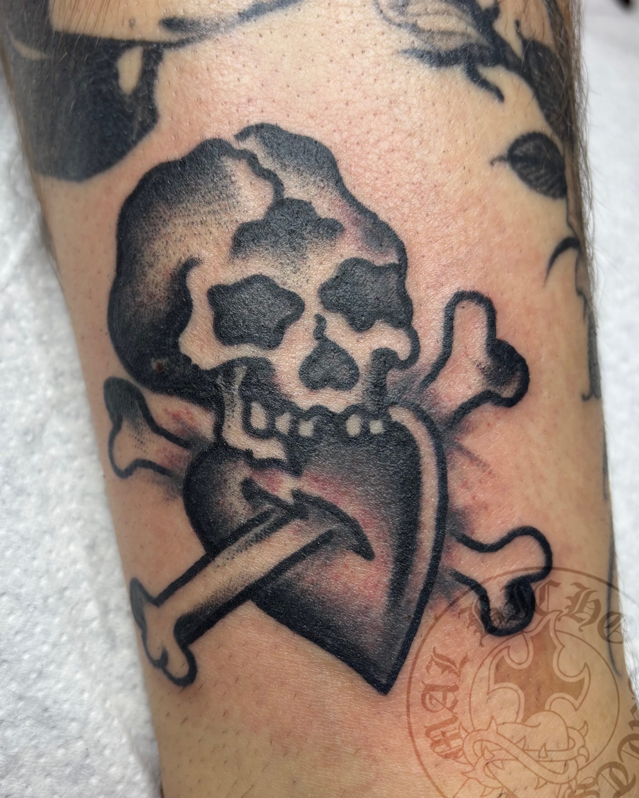Mal Bicho Tatts Tatuaje tradicional calavera
